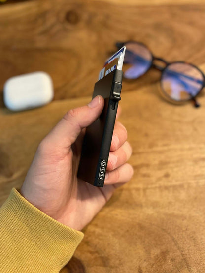 VELTICO Leder Wallet – kompaktes Slim Wallet mit RFID-Schutz